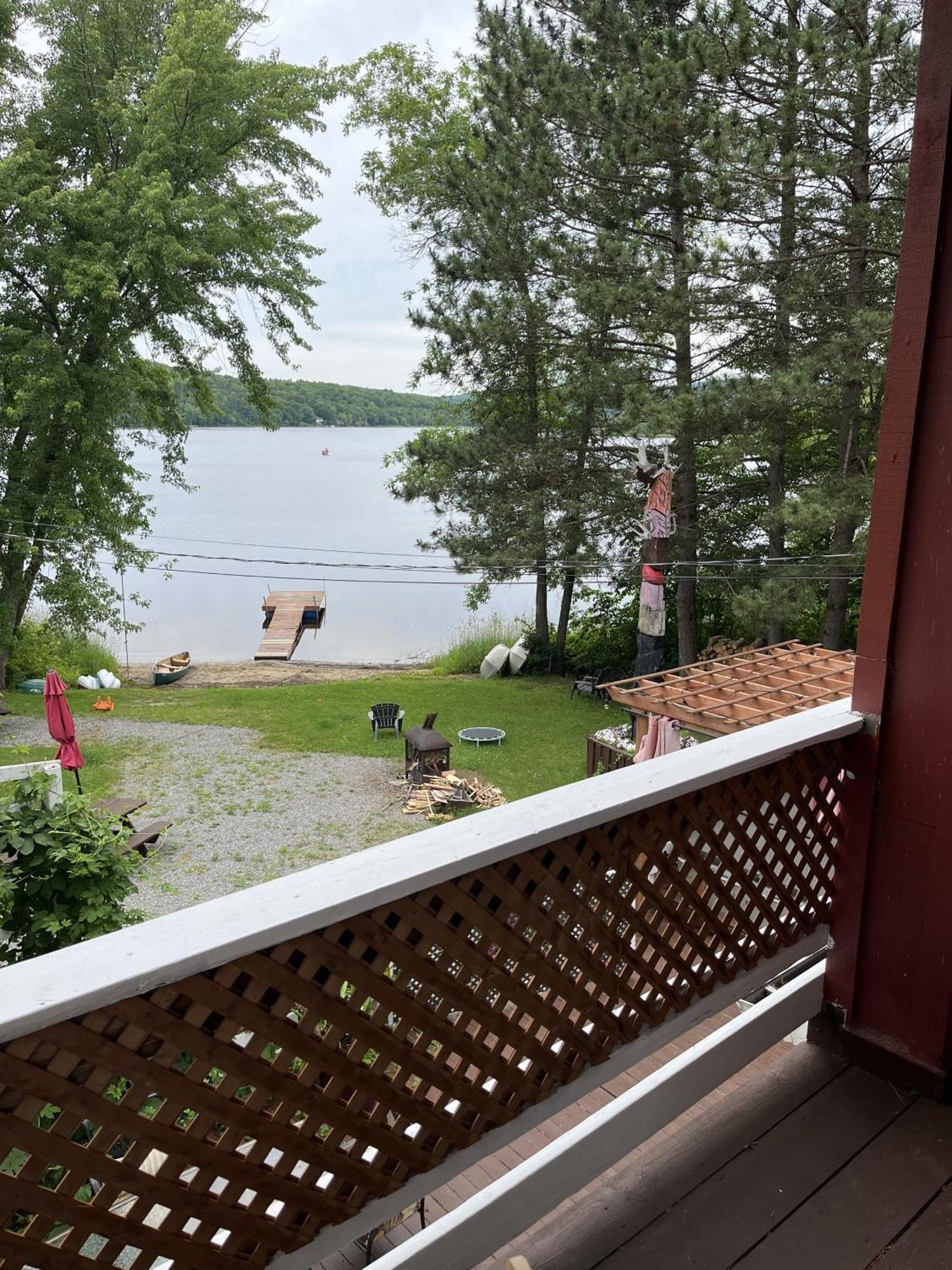 Auberge De Ferme-Neuve Lac-Saint-Paul Exteriér fotografie